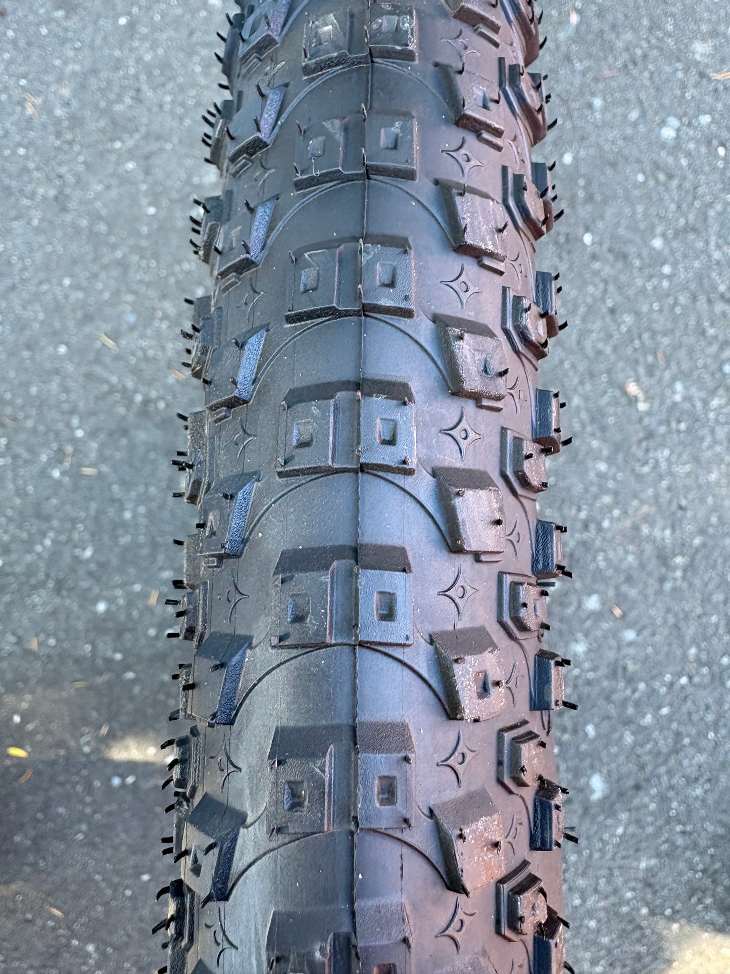 27.5X2.0/2.4/2.6 E Bike Tires  MSRP:39.99
